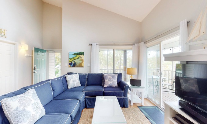 Bethany Beach Condo | Sea Colony Tennis condo with sauna, hot tub & pools - short drive to the beach