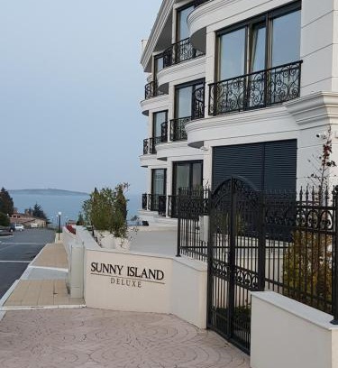 Chernomorets Apartment | Sea Garden Delux