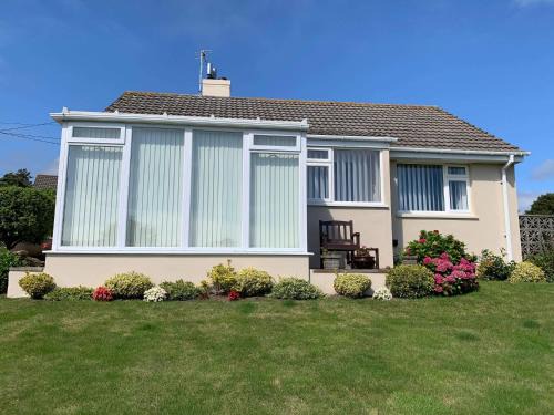 East Prawle House | ‘Sea Glimpse’ in the coastal Devon village of East Prawle