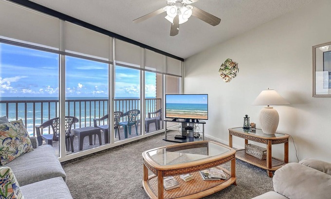 Port Aransas Condo | Sea Gull #704: Beachfront 2 Bedroom 2 Bathroom With Spectacular Views and 24 Hour Management