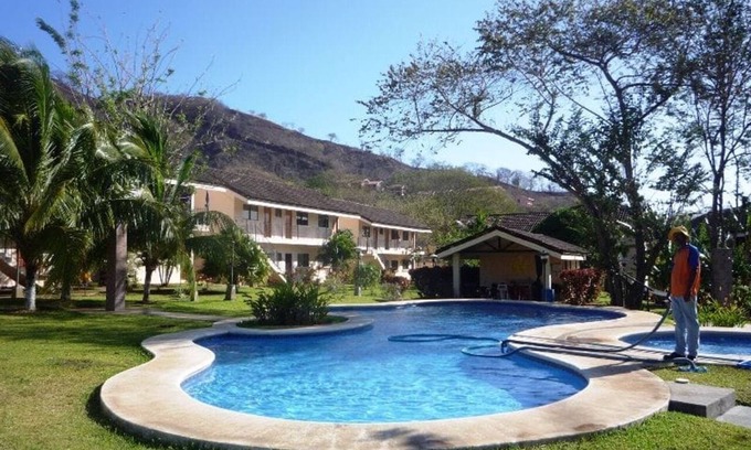 Santa Barbara Condo | Sea Heaven Ground Floor Studio