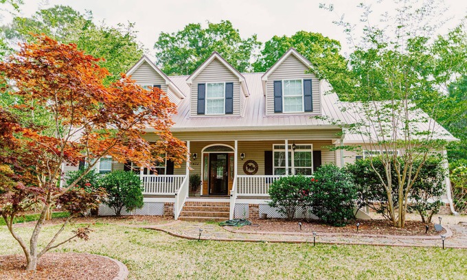 Surfside Beach House | Sea Horse Ranch 6Br/3 Bath on 2 Acres in Murrells Inlet