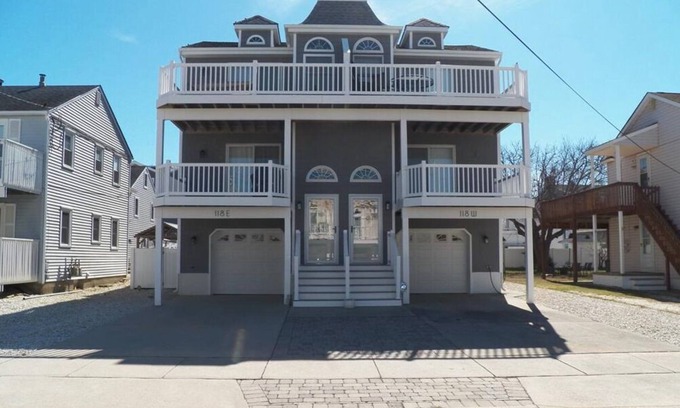 Townsend's Inlet House | Sea Isle Rental Sleeping 10 Townsend Inlet