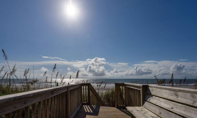 Garden City Apartment | Sea Mystique Murrells Inlet a Ramada by Wyndham