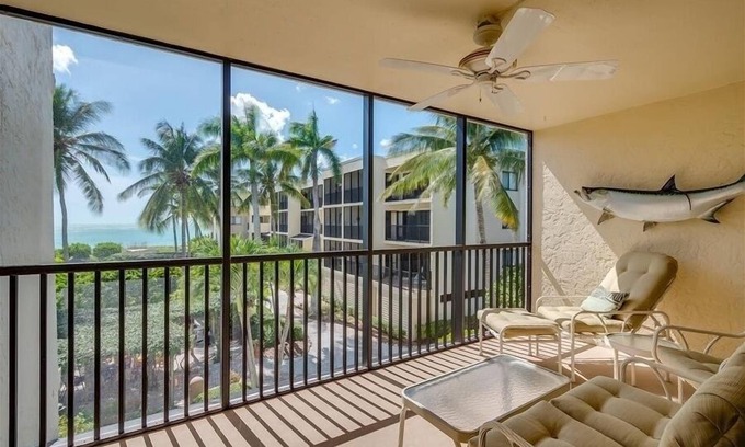 Boca Grande Condo | Sea Oats 236 2 Bedroom Home by RedAwning