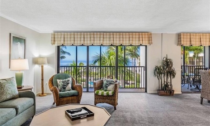 Boca Grande Condo | Sea Oats 335 2 Bedroom Condo by RedAwning