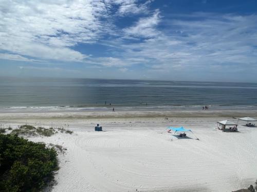 Redington Shores Hotel | Sea Oats Condominiums