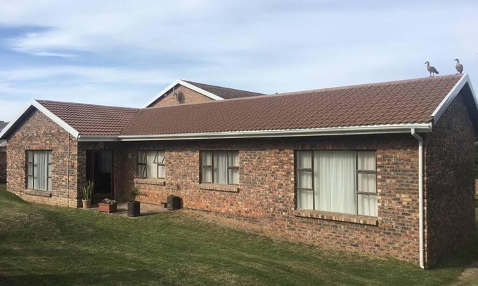 Port Alfred House | Sea-scape (Entire House)