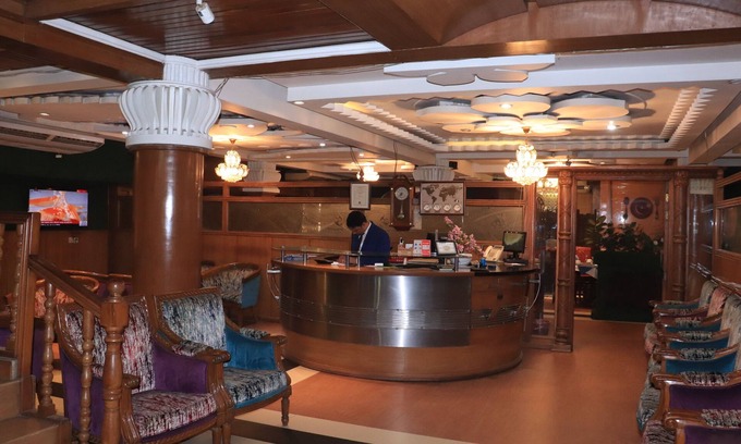 Uttara Hotel | Sea Shell Hotel & Restaurant
