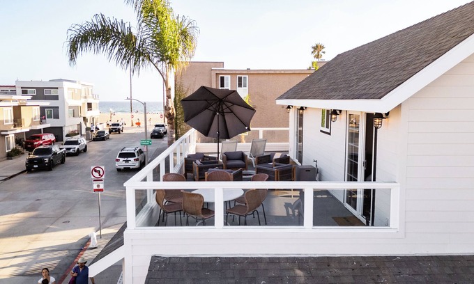 West Newport House | Sea Sight by AvantStay | Walk to Newport Beach