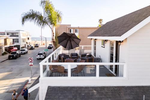 West Newport House | Sea Sight by AvantStay Walk to Newport Beach