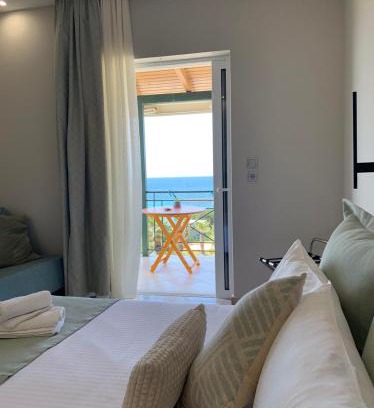 Petrochori Apartment | Sea & Sky by Marisa