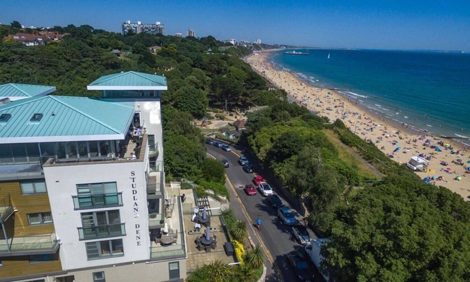 Westbourne House | Sea Spirit