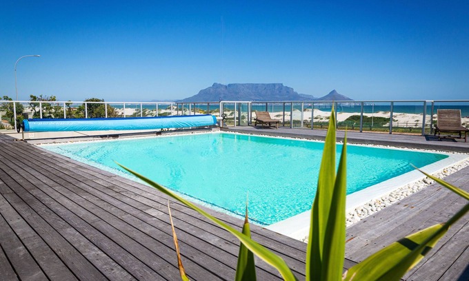Bloubergstrand Apartment | Sea Spray A308