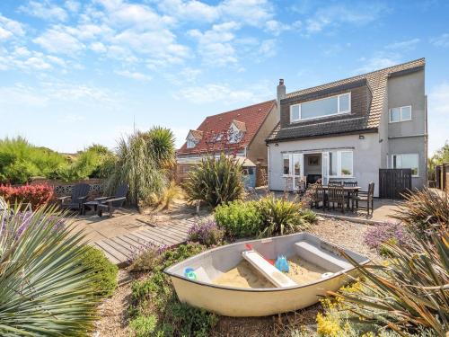 Winterton-on-Sea House | Sea Star