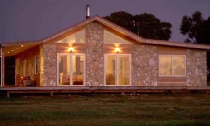 Emu Bay House | Sea Stone Cottage - Peace, Tranquility, Beauty