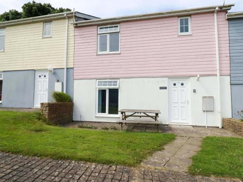 Saint Columb Major House | Sea Thrift