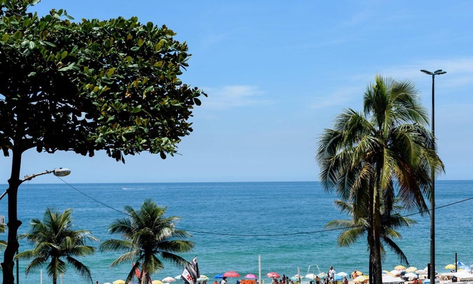 Leblon Apartment | Sea View 1 Minute From Leblon Beach Gu301