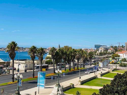 Estoril Apartment | Sea View 2 Mins Walk To Beach And Estoril Casino
