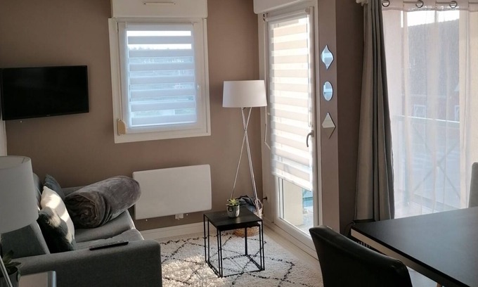 Sainte-Cecile-Plage Apartment | Sea view apartment