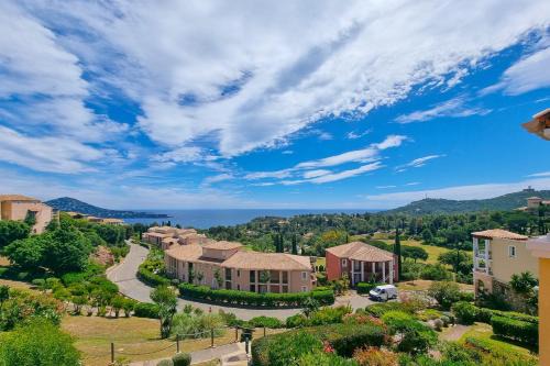Agay Apartment | Sea view apartment 6 pers near the beaches in Agay
