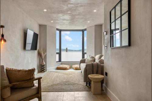 Mumbles Apartment | Sea View Apartment overlooking Mumbles Bay
