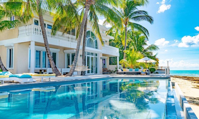 Nassau Villa | Sea View Beach Villa , private pool