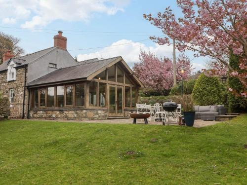 Newport House | Sea View