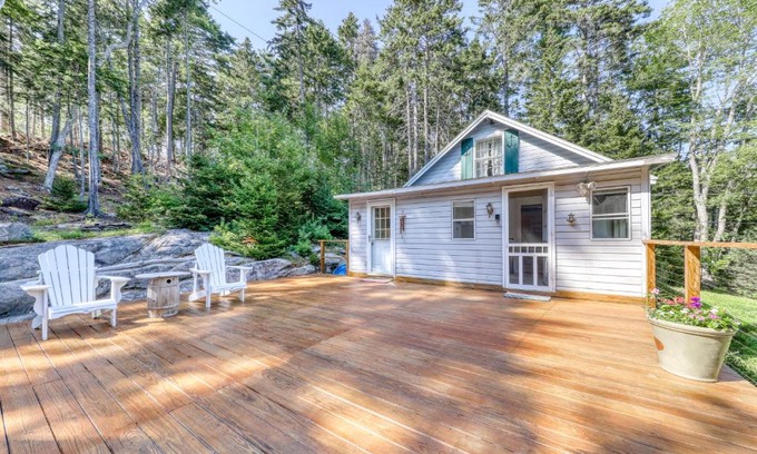 Boothbay Harbor House | Sea View & Overlook