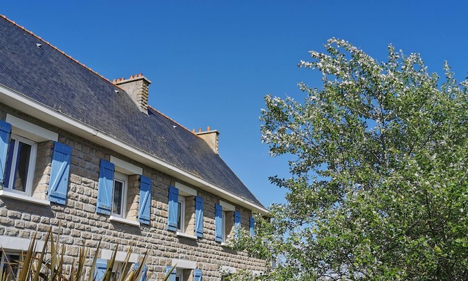 Penmarch Apartment | SEA VIEW Penmarch Vacation rental beach at 100 m Pointe de la Torche, Surf