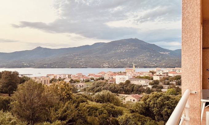 Propriano Apartment | Sea view, Propriano, beautiful Apartment T3 balcony, on the heights, spacious, quiet