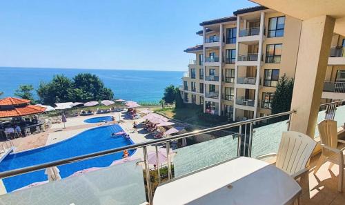 Byala Apartment | Sea View Suite at Byala Beach Resort