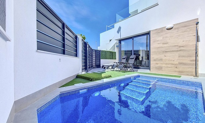 Los Alcazares Villa | Sea View Villa with Private Pool and Roof Terrace
