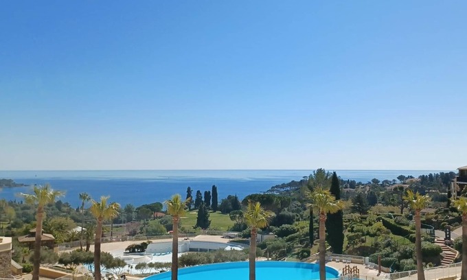 Agay Apartment | Sea view Village Cap Estérel Agay- St Raphaël on the French Riviera