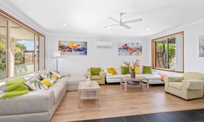 Tomakin House | Sea Walk is only 200 Meters from the Beach