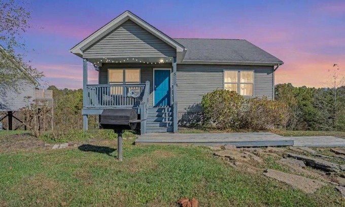 Taylorsville House | Seabiscuit Cottage 5 - Hot Tub - Near KY Bourbon Trail