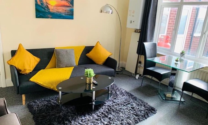 Blyth Apartment | SeaBreaze Place