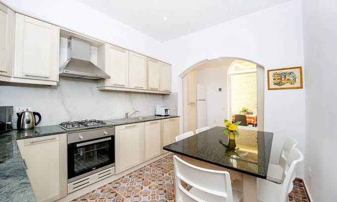 Tower Road House | Seabreeze Townhouse Sliema