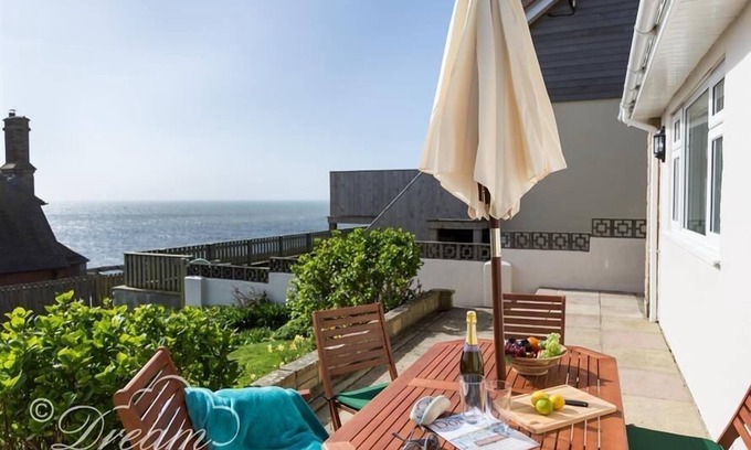 West Bay House | Seacliff