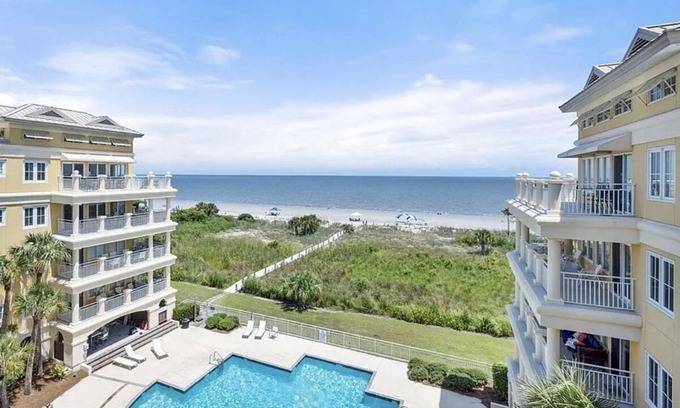 Daufuskie Island Condo | Seaclusion Villa! Beautiful Oceanfront Penthouse w/Stunning Ocean/Pool Views!