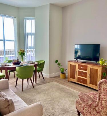 Newcastle Apartment | Seafront Apartment