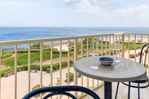 Marsalforn Apartment | Seafront apartment in Gozo, Marsalforn - Happy Rentals