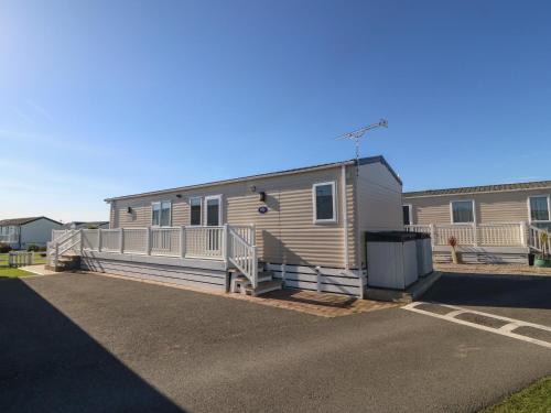 Rhyd-y-clafdy House | Seafront Holiday Home 2