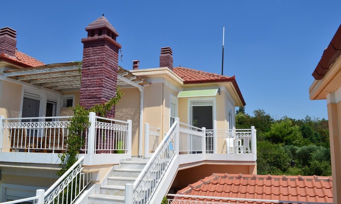 Nea Propontida Apartment | Seafront Studio on a Long Sandy Beach, Geomare Holiday Homes 1st Floor Lito No 7
