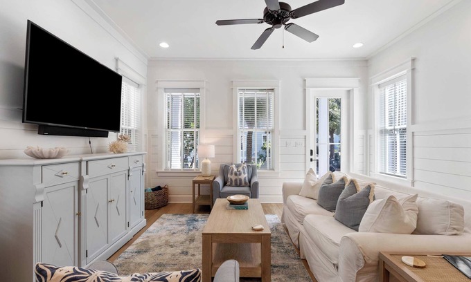 Greenway Park House | Seagrove Escape | Refreshed + Shared Pool