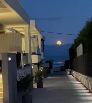 Nea Iraklitsa Apartment | Sealuxe Living