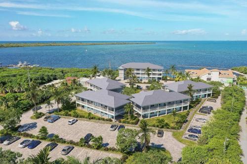 Grand Cayman Apartment | Seamist 308 Views Of North Sound