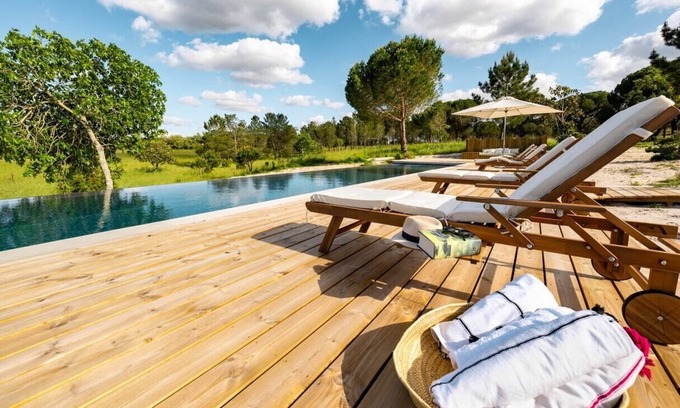 Grandola Apartment | Seamless luxury amid Comporta's rustic beauty