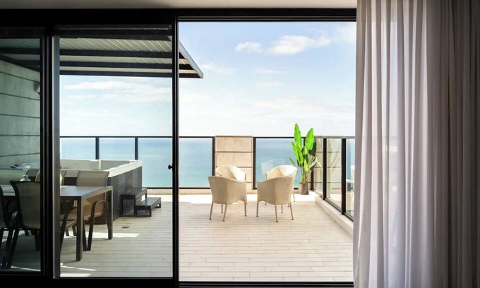 Bat Yam Apartment | SeaPark Luxury Apartments