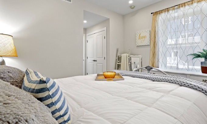 Cape May - Wildwood Hotel | Seaport Oasis